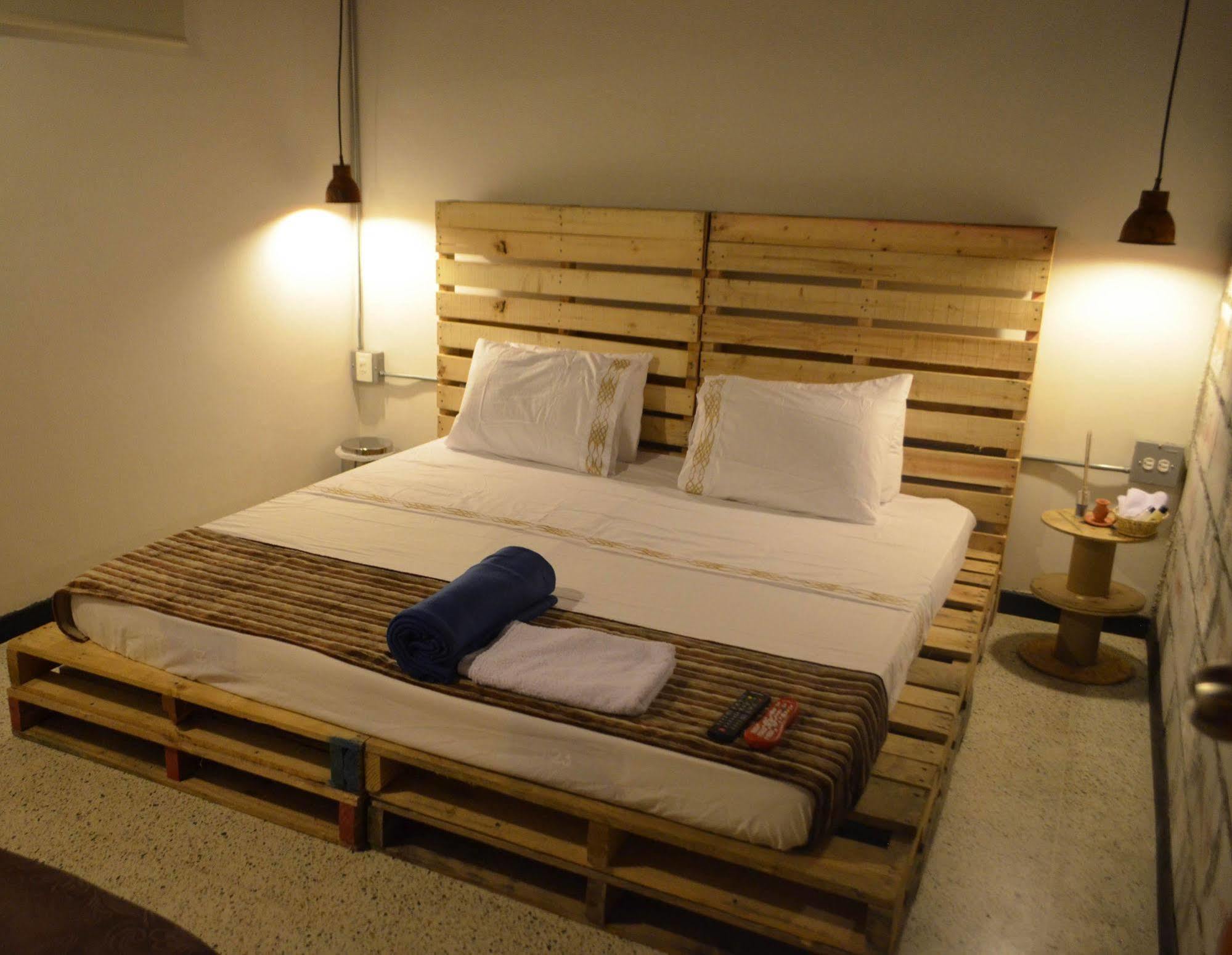 ميديلين Hotel Boutique Stay Provenza المظهر الخارجي الصورة